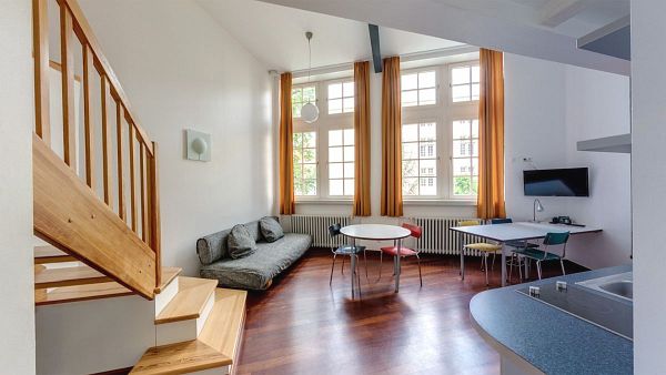 Hotel die Schule